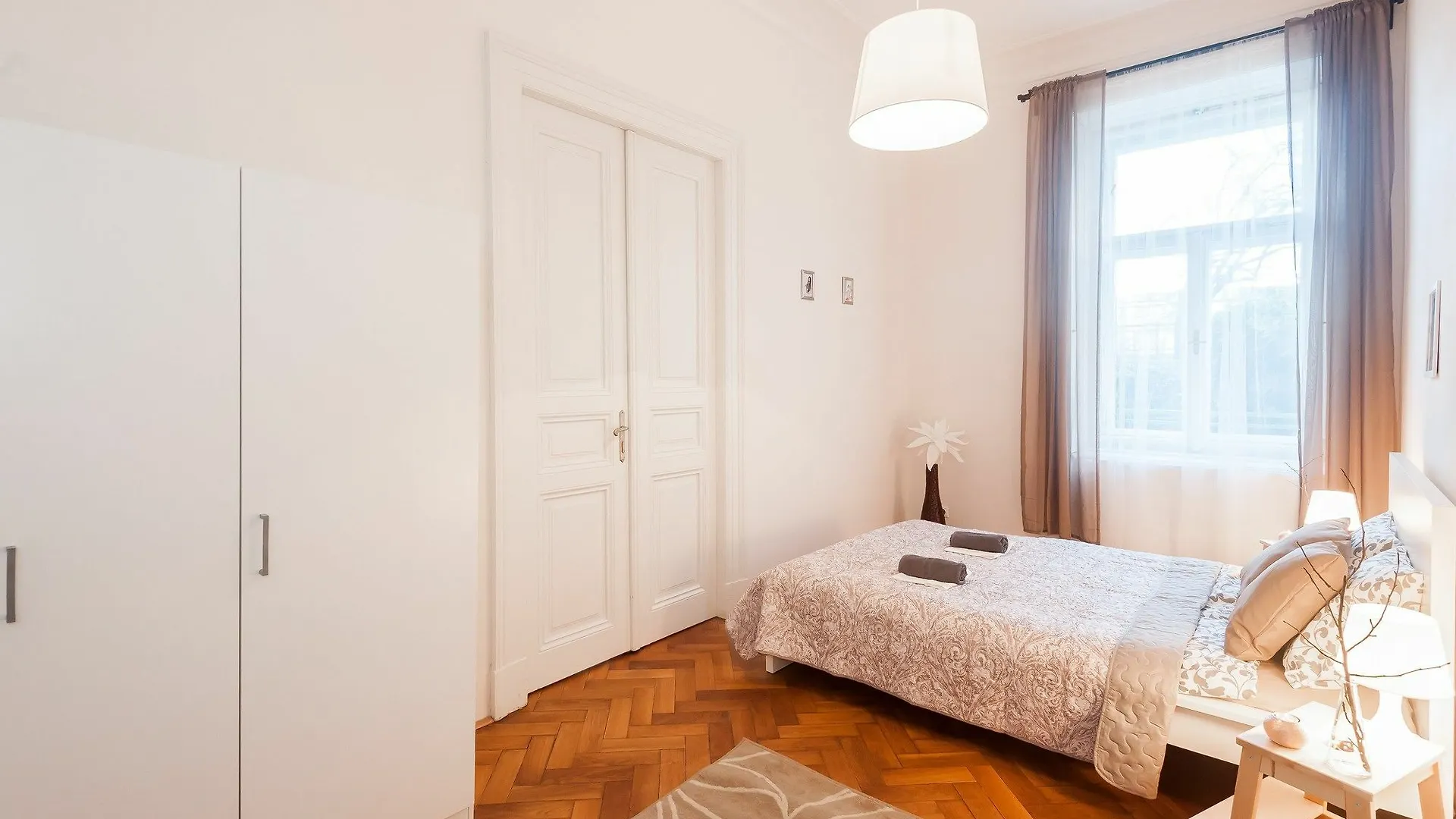 Na Smetance Apartments Prag